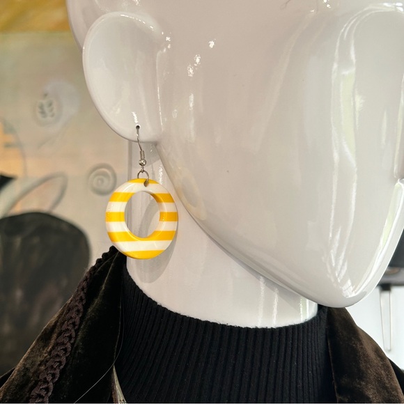 Upcycled Vintage French Plastic Hoop Dangler Earrings - Picture 7 of 7